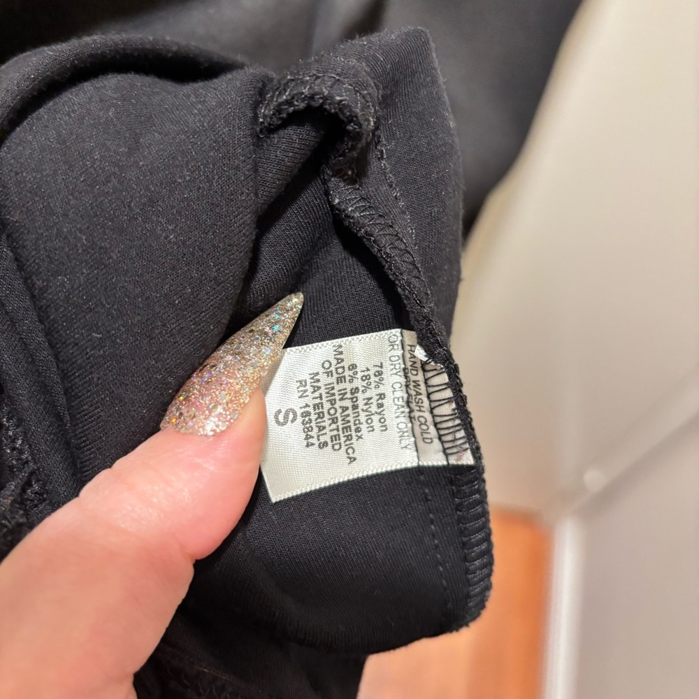 SOLD - EUC Cozy collection wiggle dress (small) - Vixen by Micheline Pitt 🦄 - Picture 4 of 4